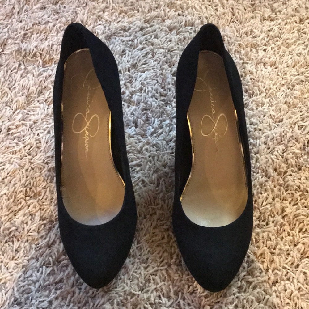 Jessica Simpson black pump stiletto heels